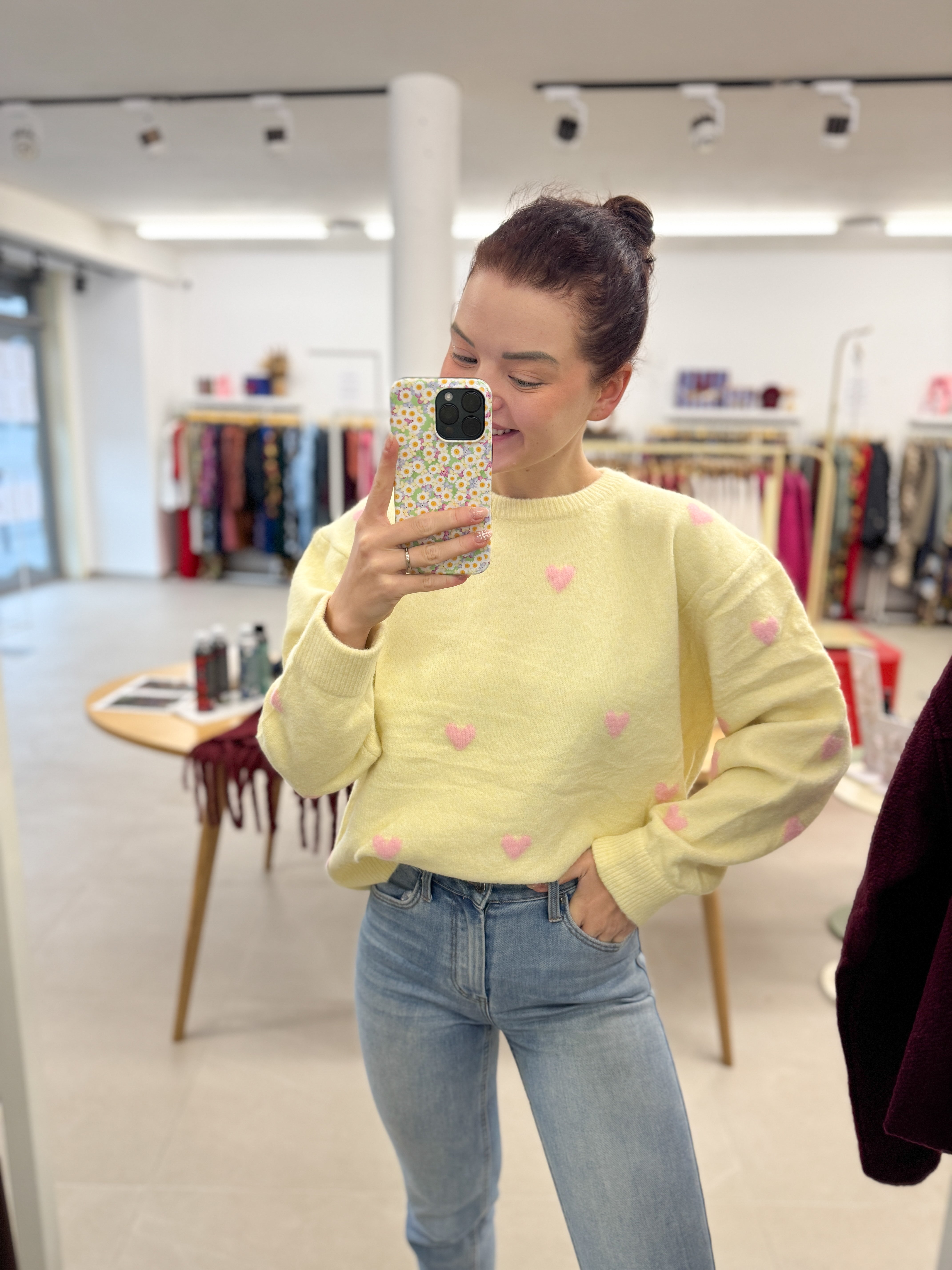 Soft yellow heart knit