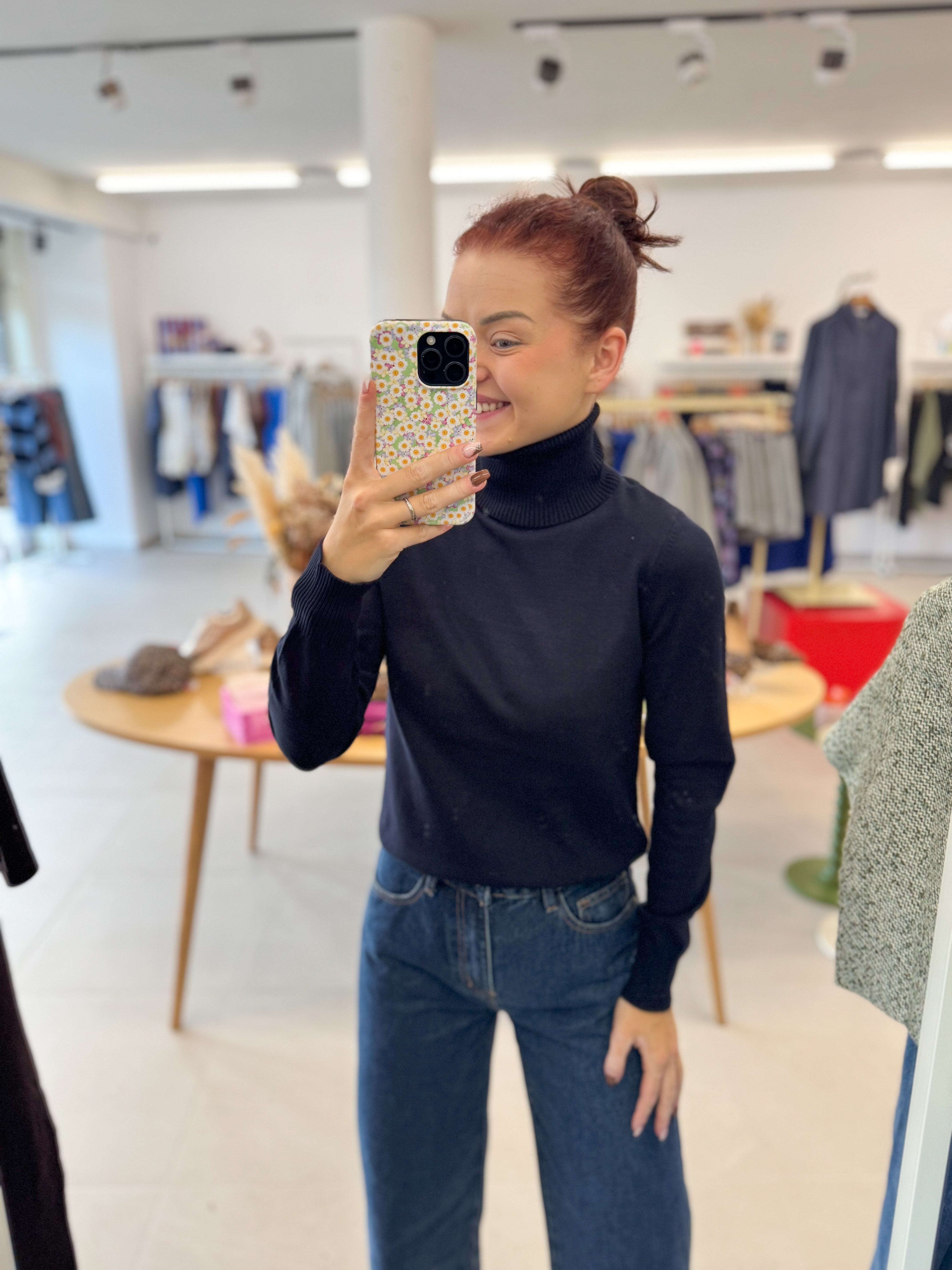 Mila SZ Rollneck Pullover - night sky blue
