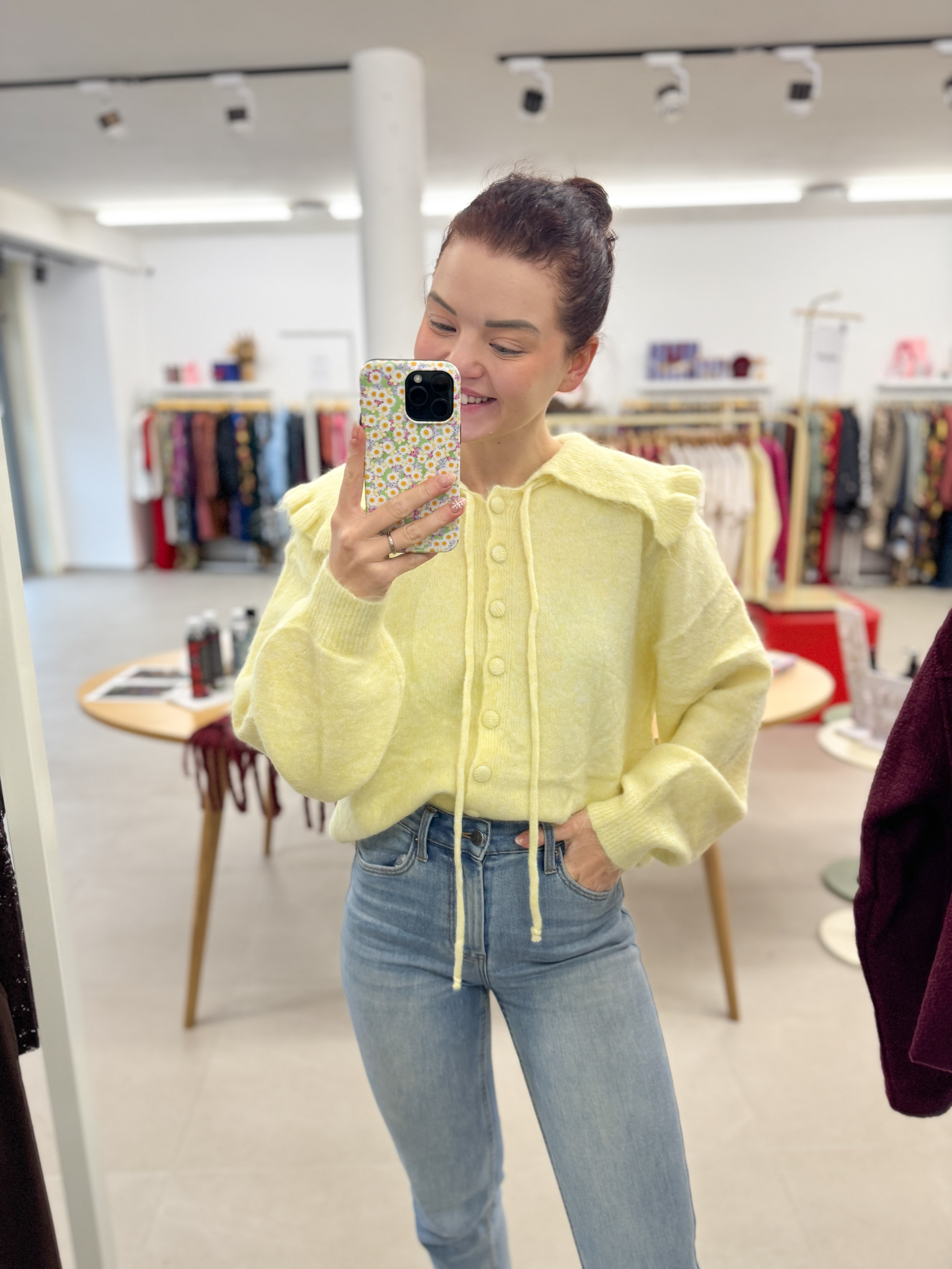 Soft collar knit - Yellow