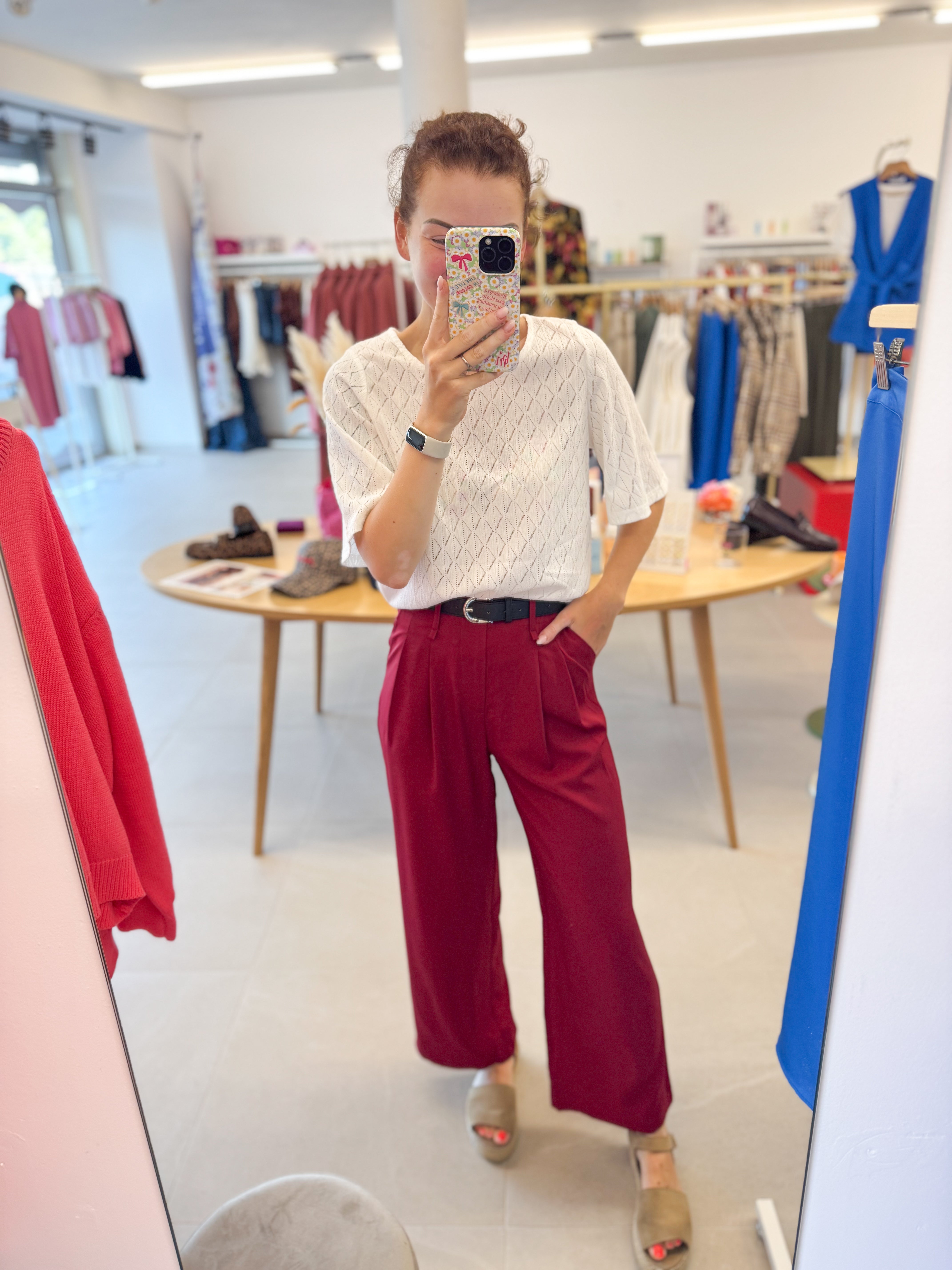 Classy bordeaux trouser