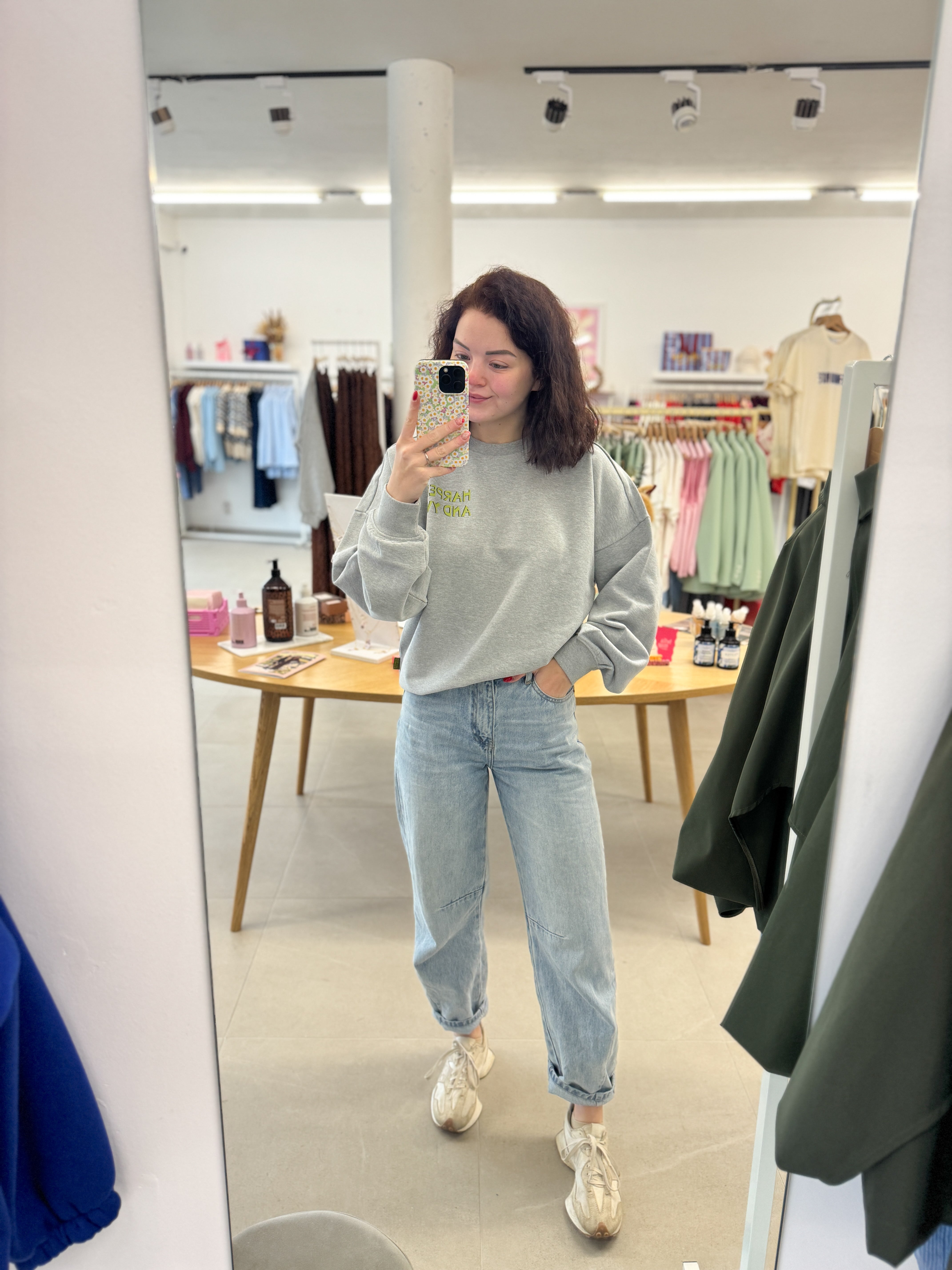 Club Avocado sweater - Grey