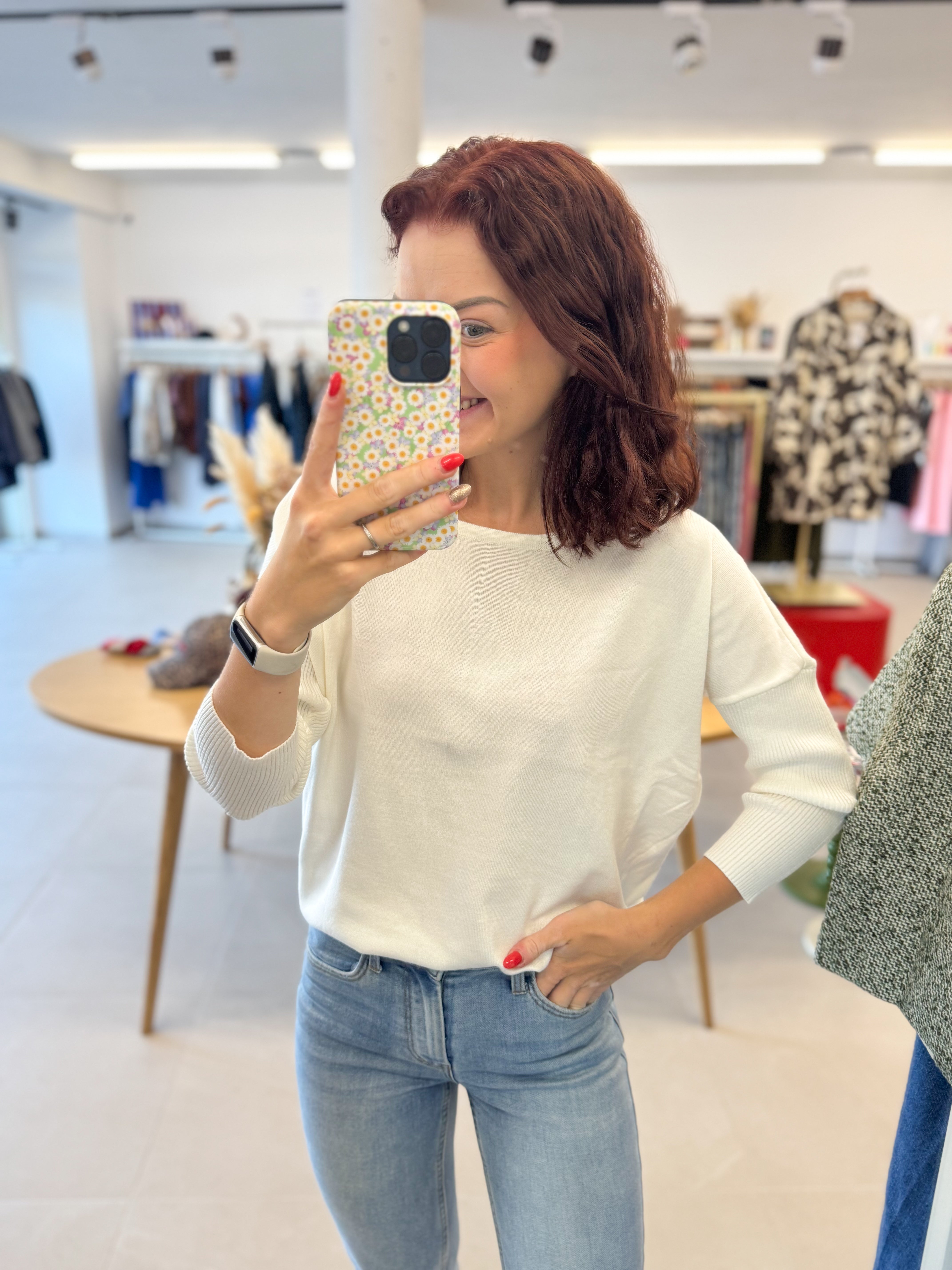 Mila SZ R-neck Pullover -ice white