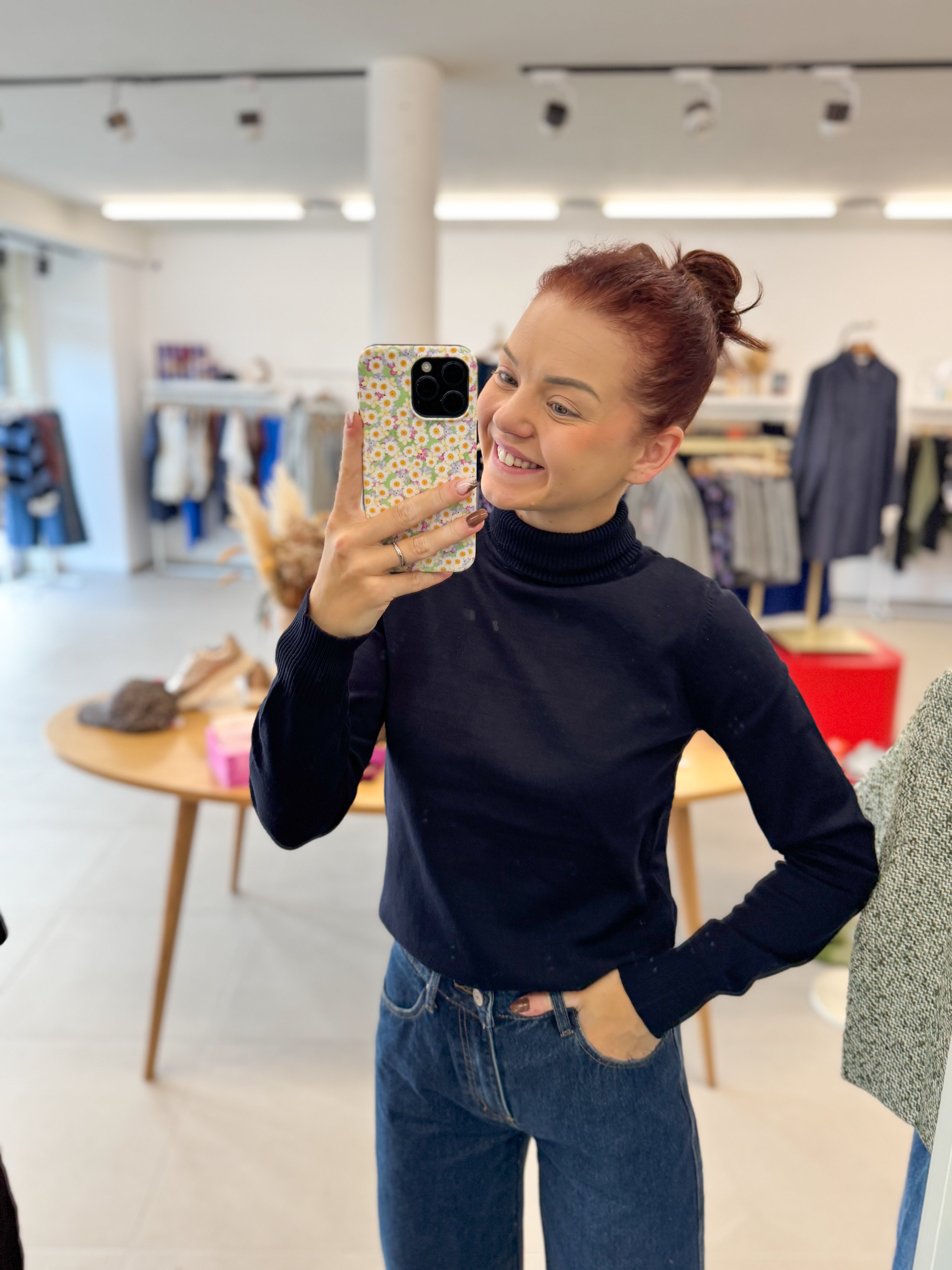 Mila SZ Rollneck Pullover - night sky blue