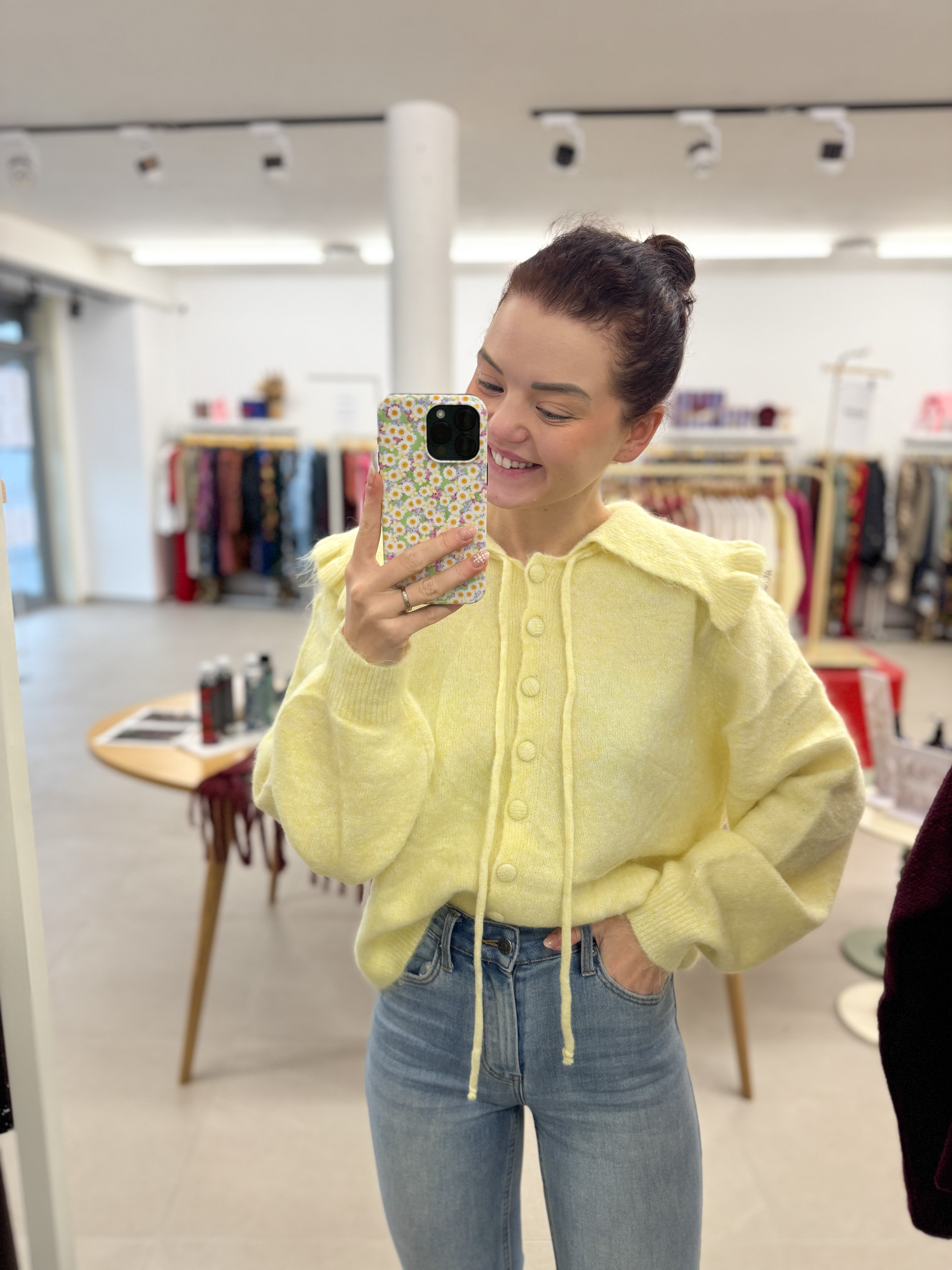 Soft collar knit - Yellow