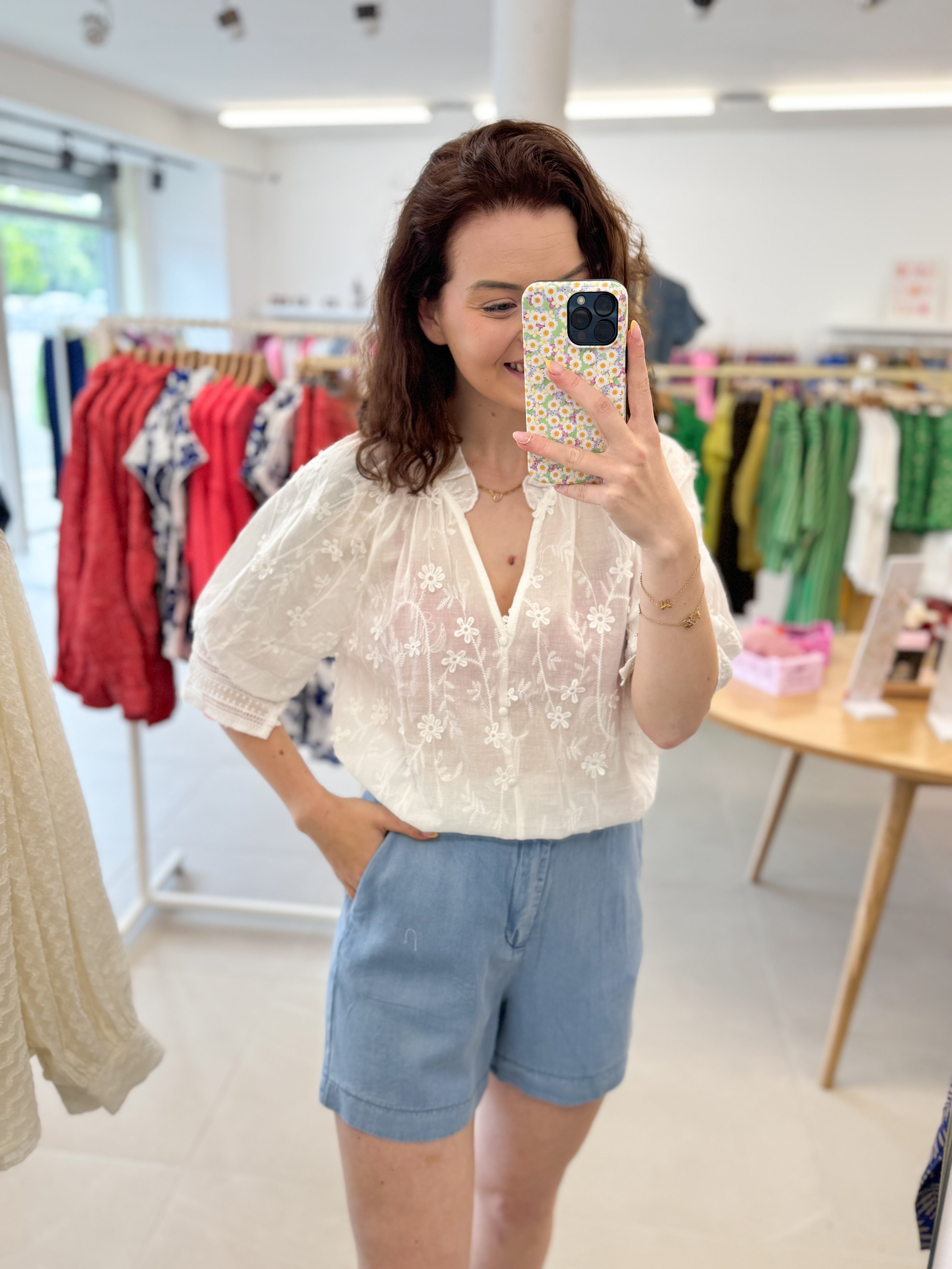 Broderie blouse - White