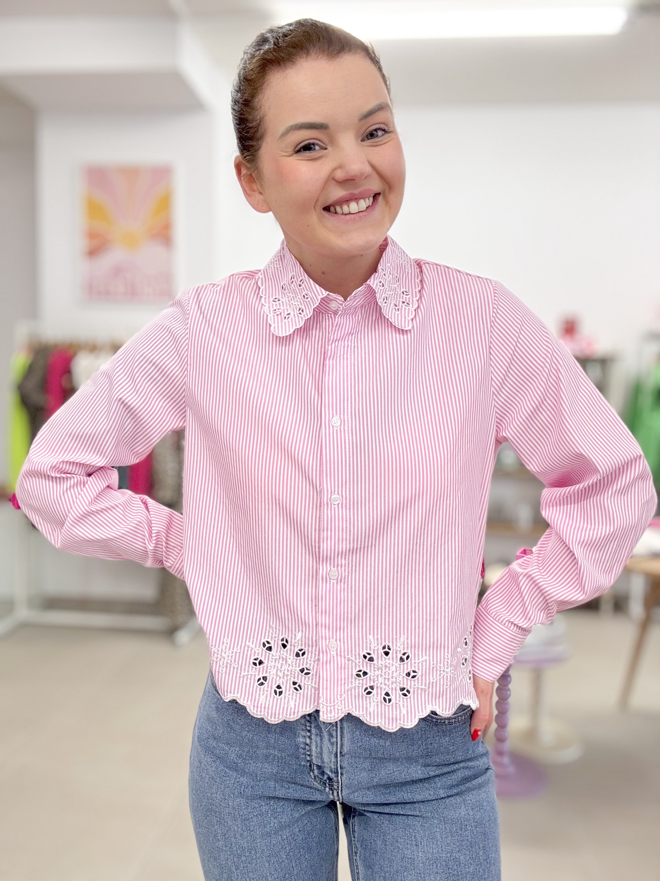 Cropped Pink detail blouse